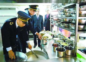 七 管 齊下治理食品安全一 網(wǎng) 打盡黑工廠黑窩點