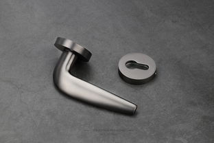 五金產(chǎn)品拍攝技巧 如何專業(yè)呈現(xiàn)拉手、門鎖與鎖具的五金細節(jié)